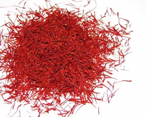 زعفران ممتاز مشهد با رنگ طبیعی مشخص